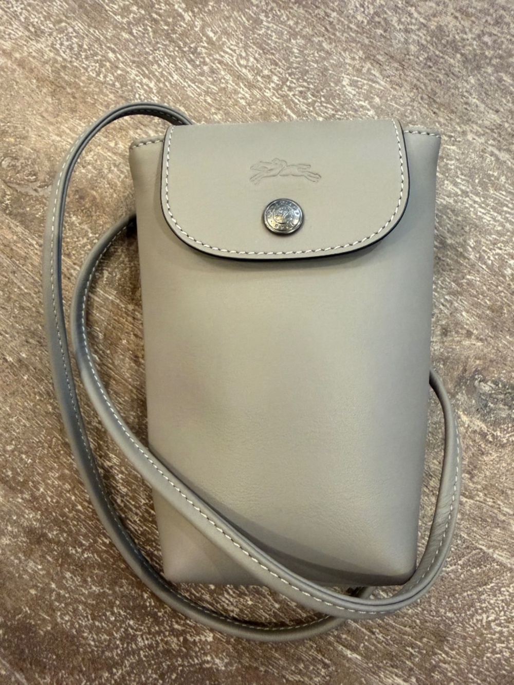 Longchamp Épure Clay Leather Crossbody Phone